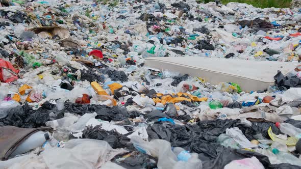 Garbage Platform with Plastic Waste alt