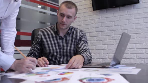 Business Partners Working Together alt