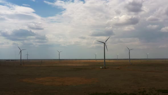 wind turbines in the field alt