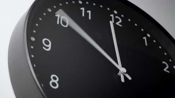 Black Clock Face From 8 To 2 Hours Changed Focus