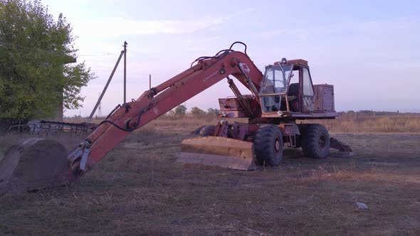Farm Agricultural Tractor alt