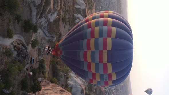 Balloons in Cappadocia Vertical Video Slow Motion alt