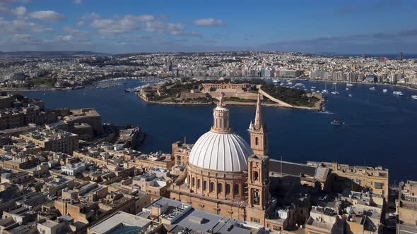 Aerial View of Valletta, Malta alt
