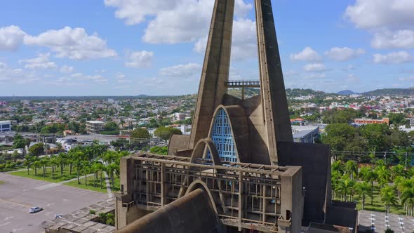 Exterior Of Basilica Nuestra Señora De La Altagracia (Basílica Catedral Nuestra Señora de La Altagra alt