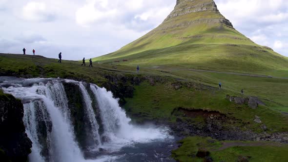 Kirkjufell Mountain Landscape in Iceland Summer alt