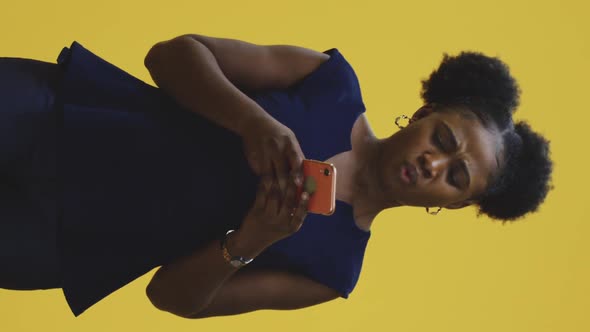 Woman Texting on Smartphone alt