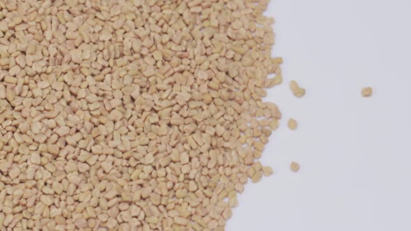 Fenugreek Seeds off Center Loop alt