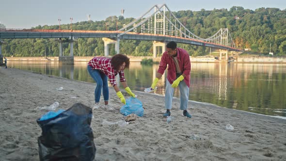 African American People Help to Prevent Global Contamination alt