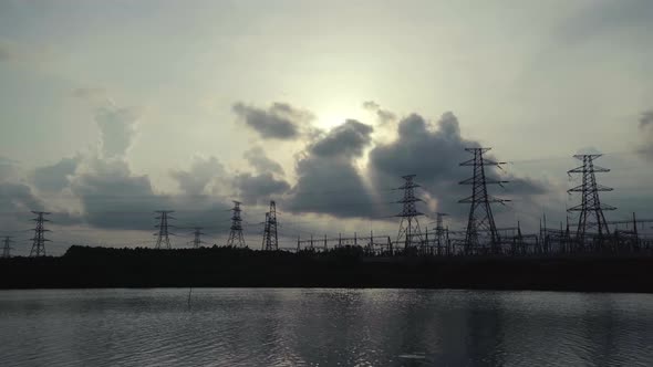 pylons alt