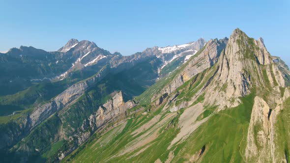 Schaefler Altenalptuerme Mountain Ridge Swiss Alpstein Appenzell Innerrhoden Switzerlandsteep Ridge alt