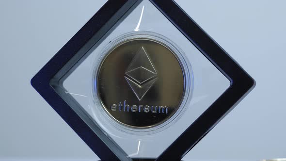 ETH ethereum coin rotating alt