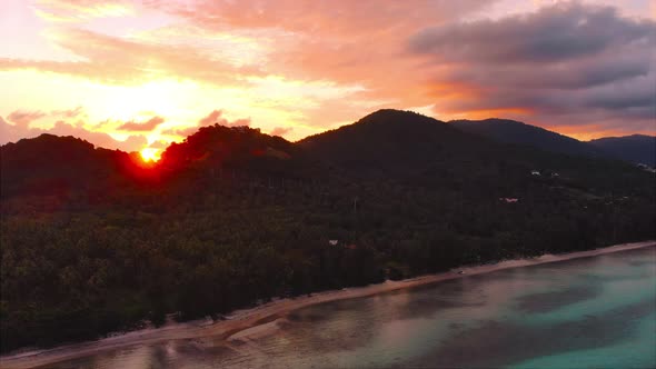 Beautiful Aerial view beautiful landscape of sea and beach in Samui island Thailand alt
