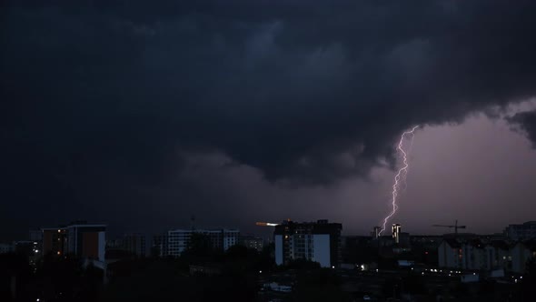 Lightning City in Light alt