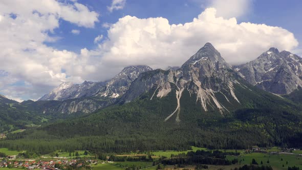Colorful summer panorama of Austrian Alps, Reutte district, state of Tyrol, Austria, Europe. alt