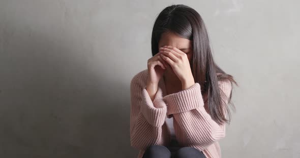 Depression woman crying  alt