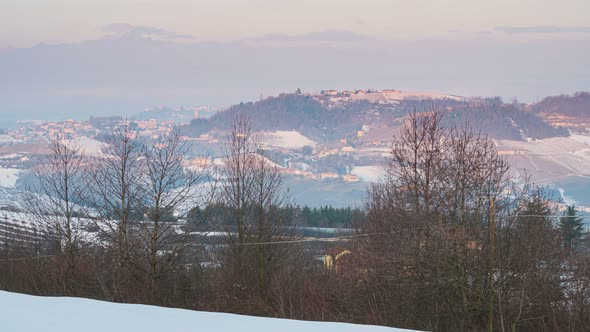 Time lapse at sunrise: famous Barolo wine yards alt