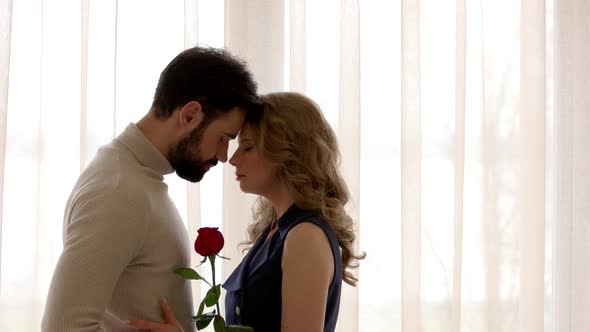 Couple with Closed Eyes alt