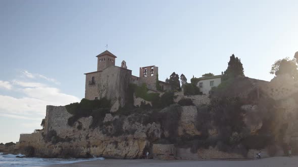 Tamarit Castle and Beach in Spain alt