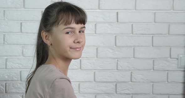 Attractive Girl Show Strong Hand alt