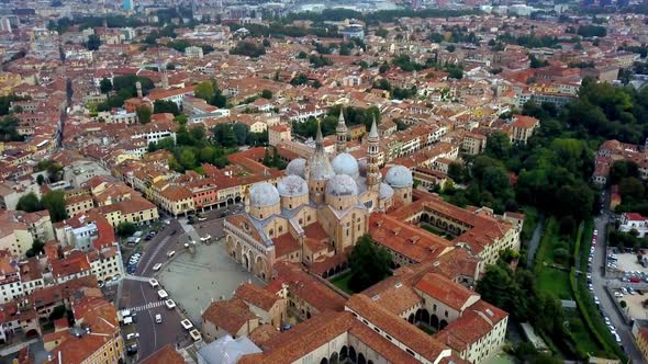 St. Anthony of Padua Basilica in Italy wide panorama, Aerial slow lowering approach alt