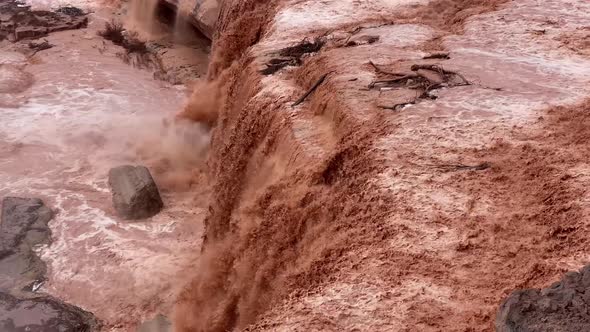 Grand Falls in Arizona alt