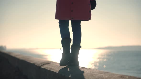 Traveler Feet Wearing Jeans And Winter Shoes Walking. Stylish Woman  Resting Winter Walk. alt