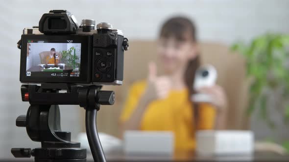 Videoblogging with Camera alt