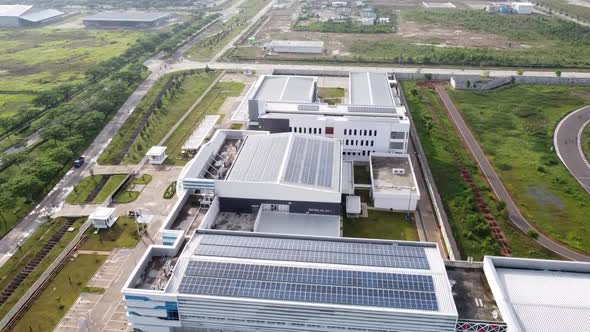 An aerial view of the automotive manufacturing area alt