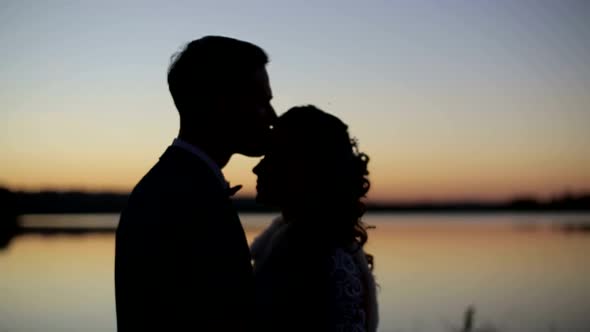 The Love of Two Lovers to the Sunset the End of Love Story alt