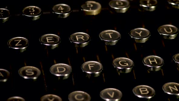 Antique Typewriter Keys alt