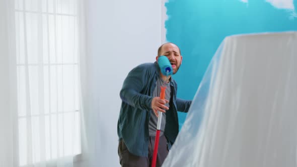 Renovating and Singing alt