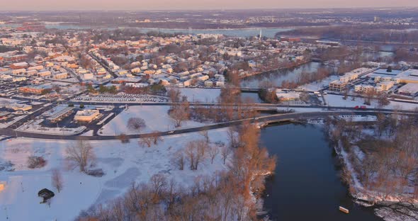 America Small Town Houses and Streets a After the Snowy Day Sunset Scenery Amazing Winter Snow alt