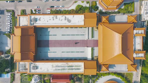 Aerial top view of National Fo Guang Shan Thaihua Temple in Bangkok alt