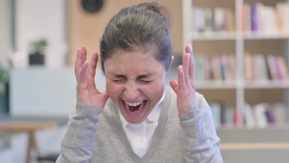 Disappointed Indian Woman Screaming Loud alt