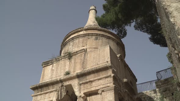 The tomb of Absalom alt