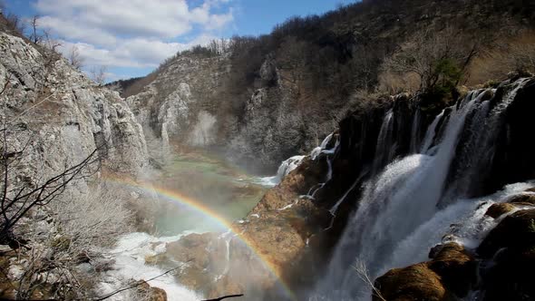 Plitvice waterfalls alt