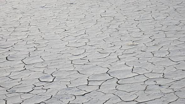 Dry Cracking Soils alt