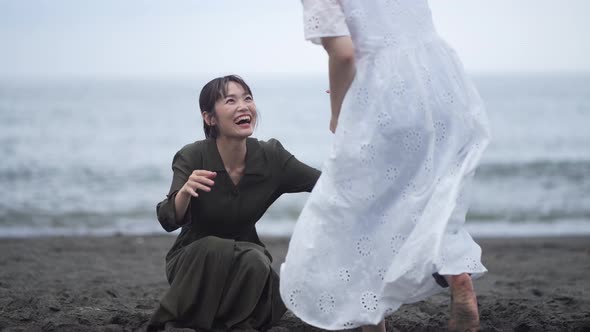 Woman taking a picture with self-timer alt