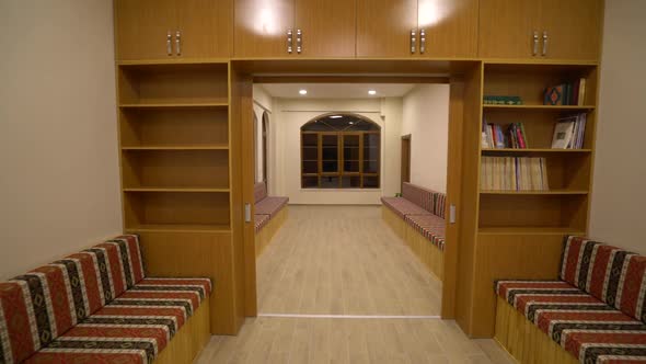 Library alt