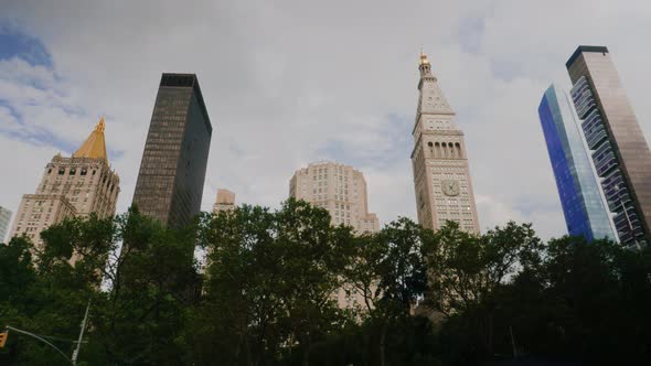 Madison Square Garden New York Timelapse alt