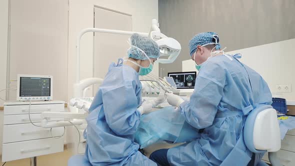 Dentist Makes an Anesthetic Injection alt