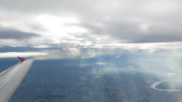 Sky Form Window Plane alt