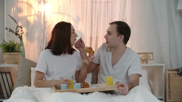 Romantic Breakfast alt