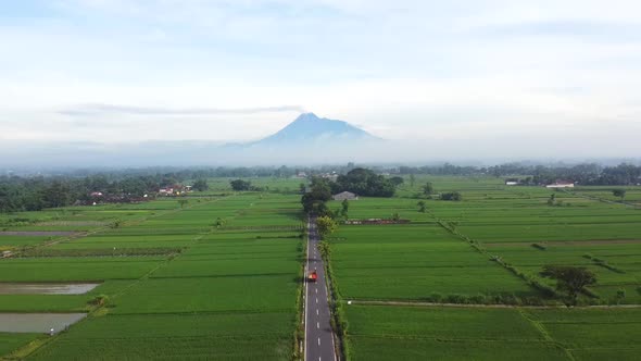 Indonesia Mountain alt