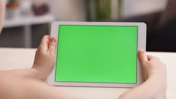 Tablet with Green Screen and Chroma Key for Copy Space Chromakey Mock Up With Modern Device