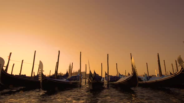Beautiful Sunny Day Blue Sky in Venice, Italy, with Gondolas in the Canals alt