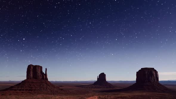 Monument Valley Stars Time Lapse alt