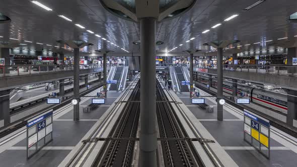 Time Lapse of Berlin Central Station, Berlin, Germany