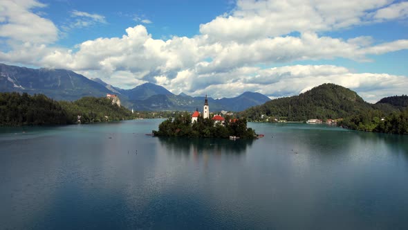Lake Bled in the town of Bled is a popular tourist destination, and mostly known for the small islan alt