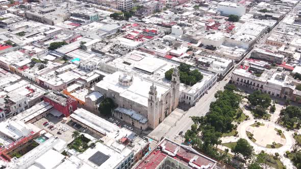 Timelapse in Merida Yucatán main plaza alt